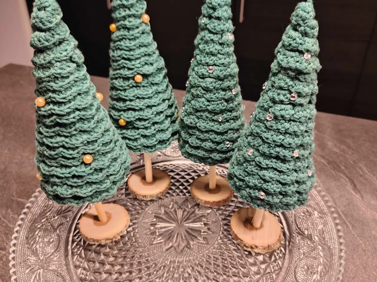 Billede 13 - Hæklede juletræer i forskellig størrelse og farver
