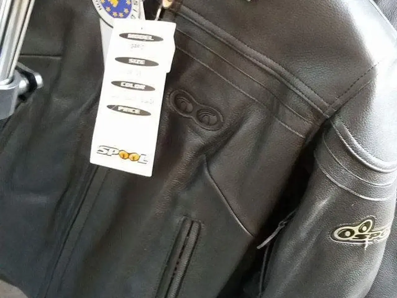 Billede 1 - Spool læder mc-jakke 