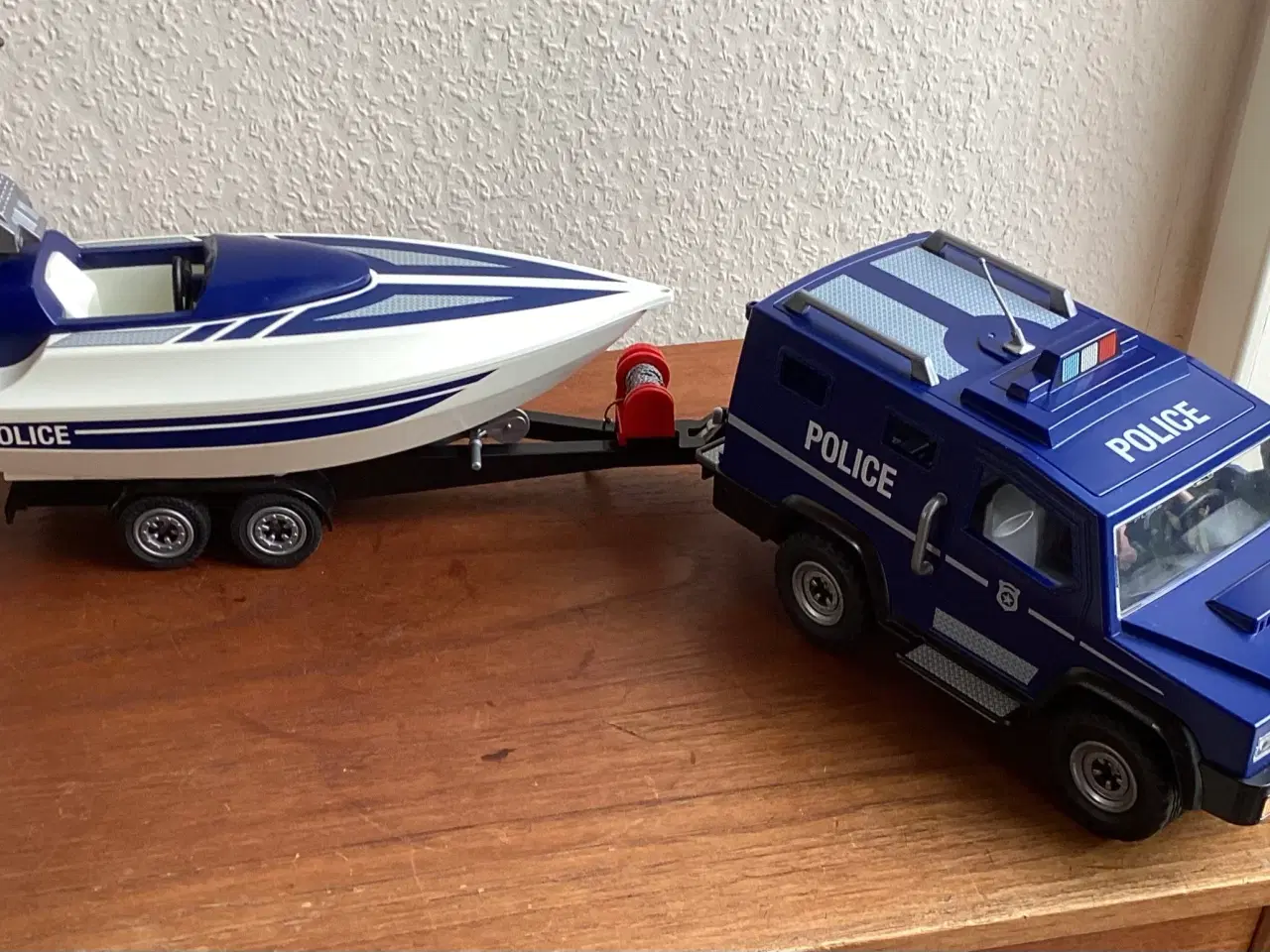 Billede 4 - Playmobil  City Action Politibil/speedbåd nr. 5187