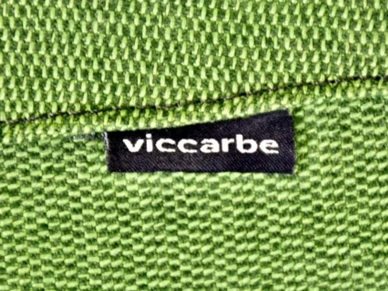 Billede 6 - Viccarbe konferencestol med grønt polster og sorte ben