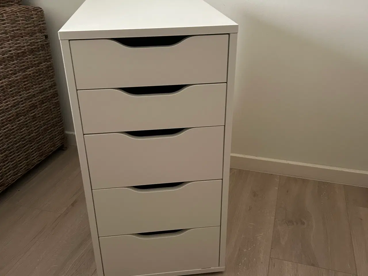 Billede 1 - Skuffeelement/kommode