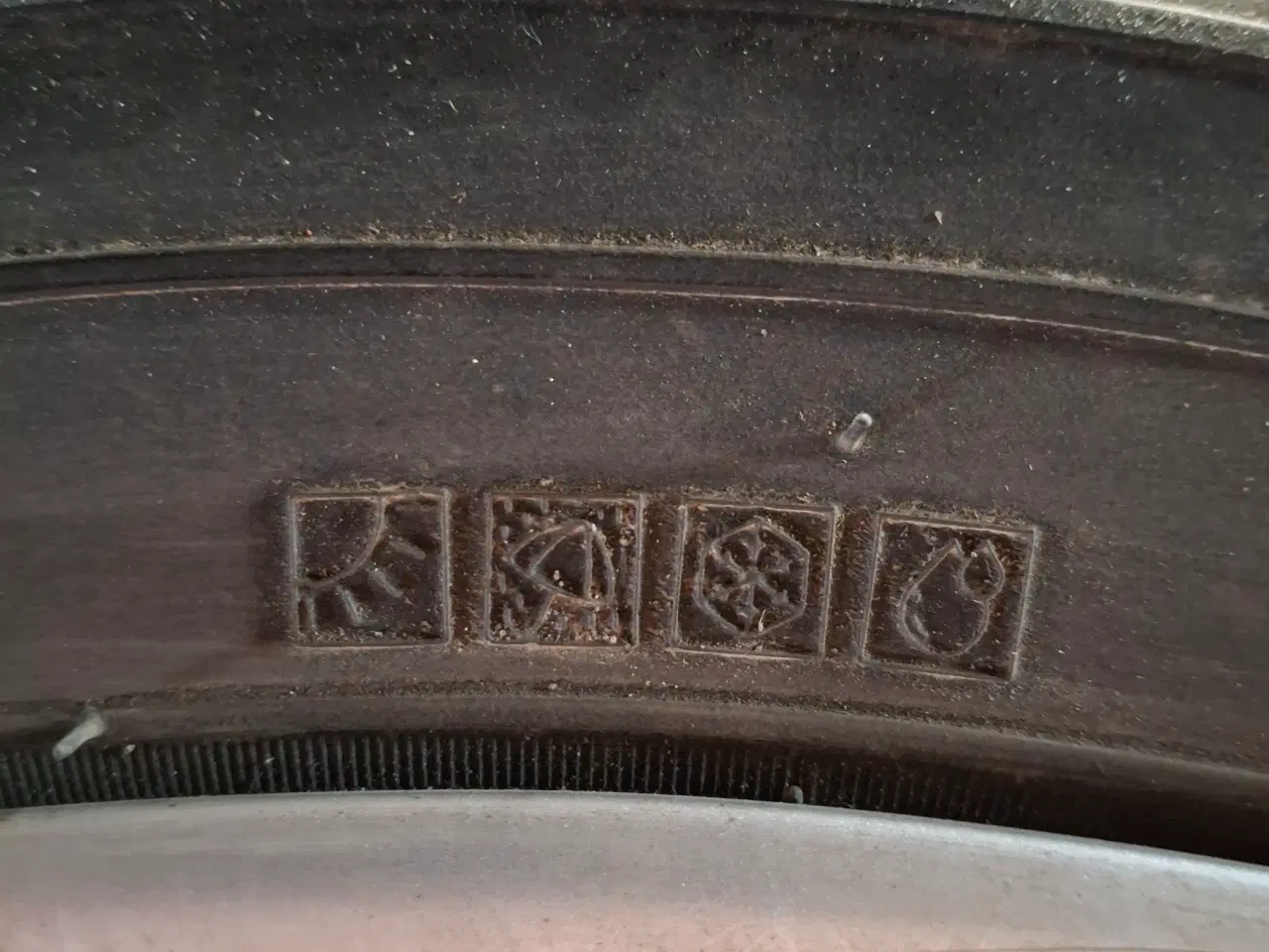 Billede 4 - Toyota Rav4, Vinterdæk