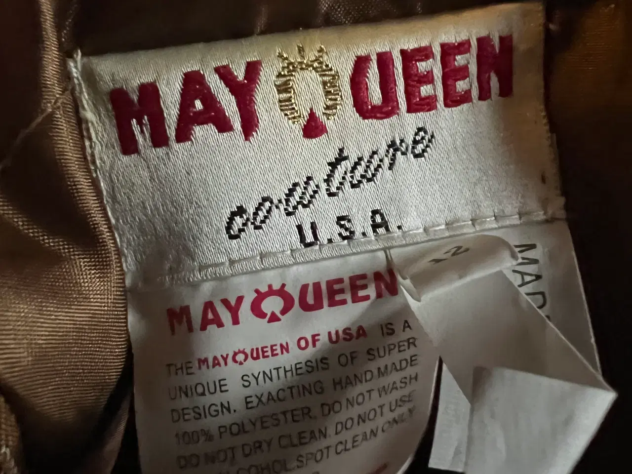 Billede 4 - Smuk festkjole fra May Queen – inkl. matchende sja