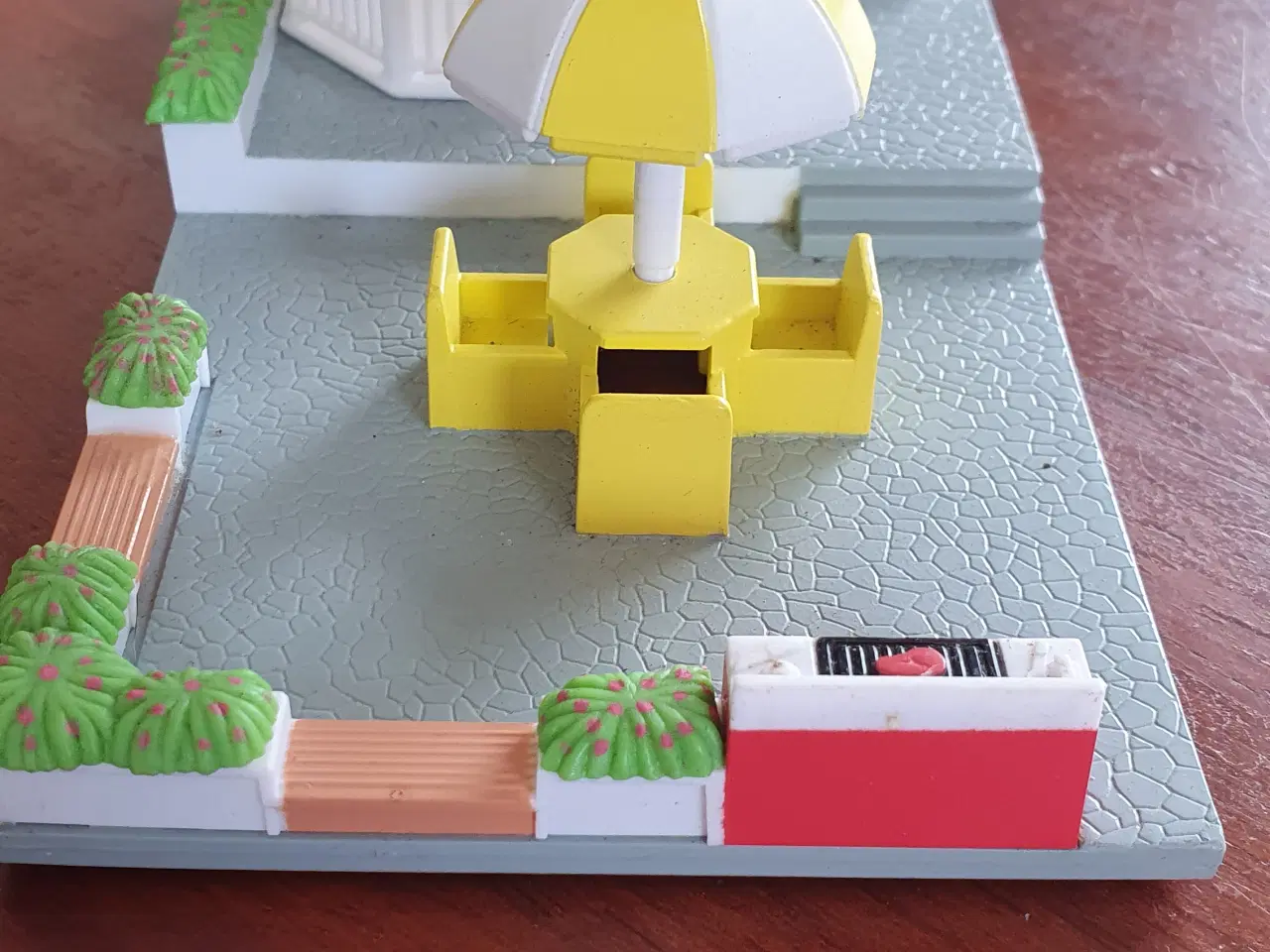 Billede 4 - Miniature  have / dukkehus 