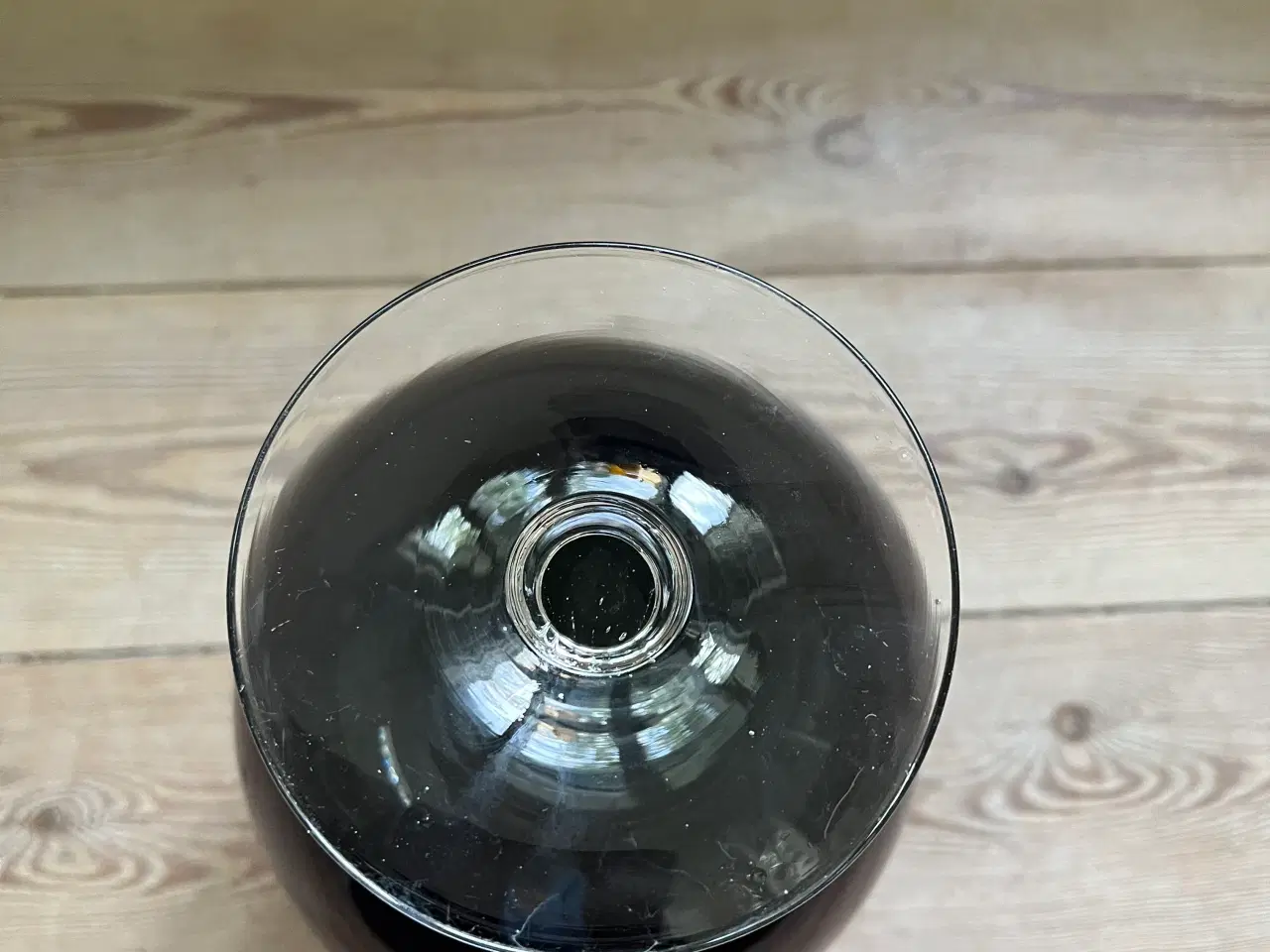 Billede 5 - Blommefarvet glas pokal / vase