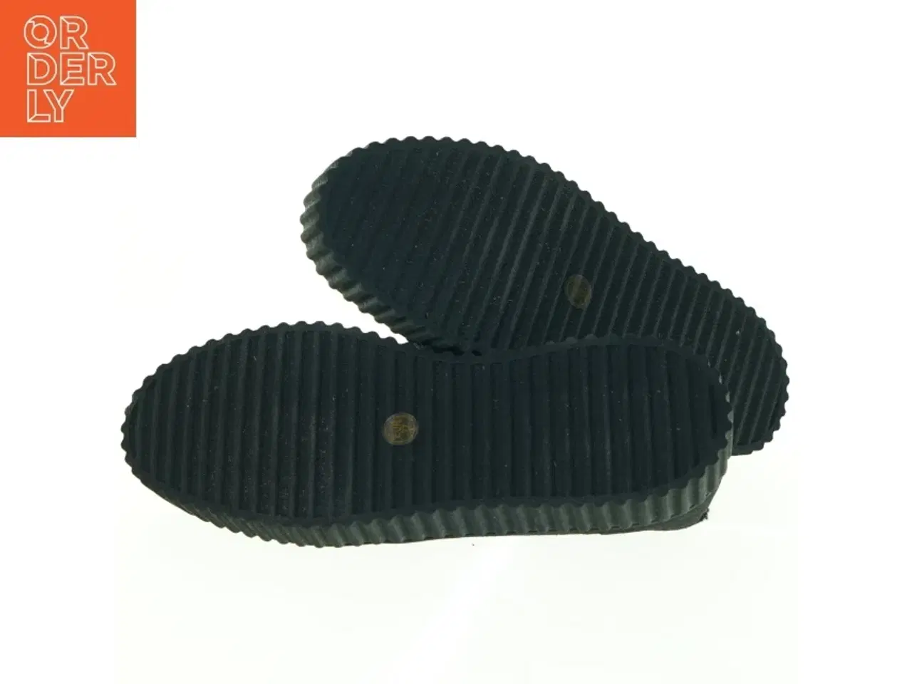 Billede 2 - Sorte pelsforede sko med snørebånd fra Nc Footwear (str. 37 )