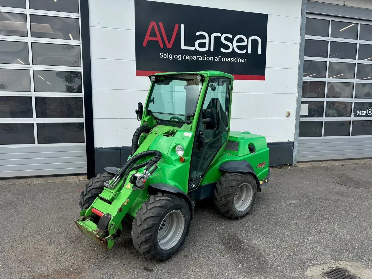 Billede 1 - Avant 750 med Kabine og udstyr