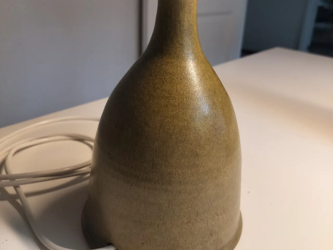 Billede 2 - Fin Keramik lampe fra færøerne ( føroya steintoy )