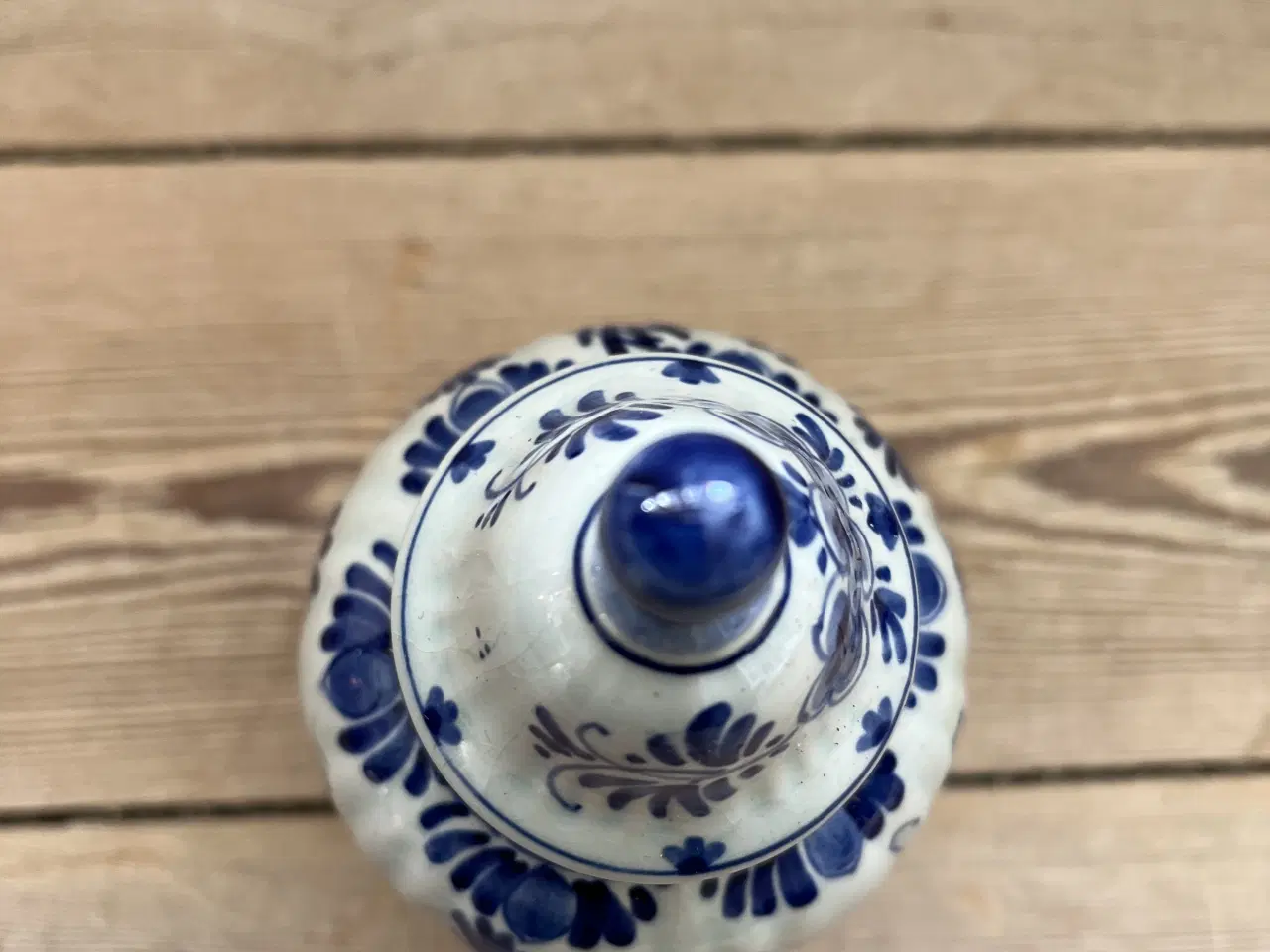 Billede 6 - Delft krukke med låg