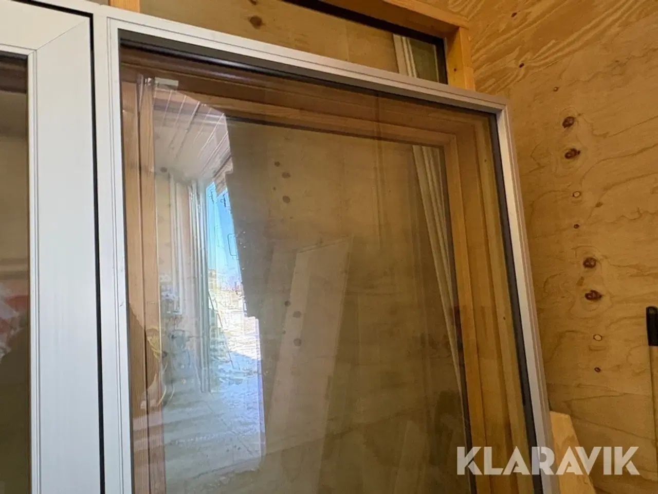 Billede 8 - Vinduesparti 2 styk 1 med overdel og 1 med gennemgående låsekasse