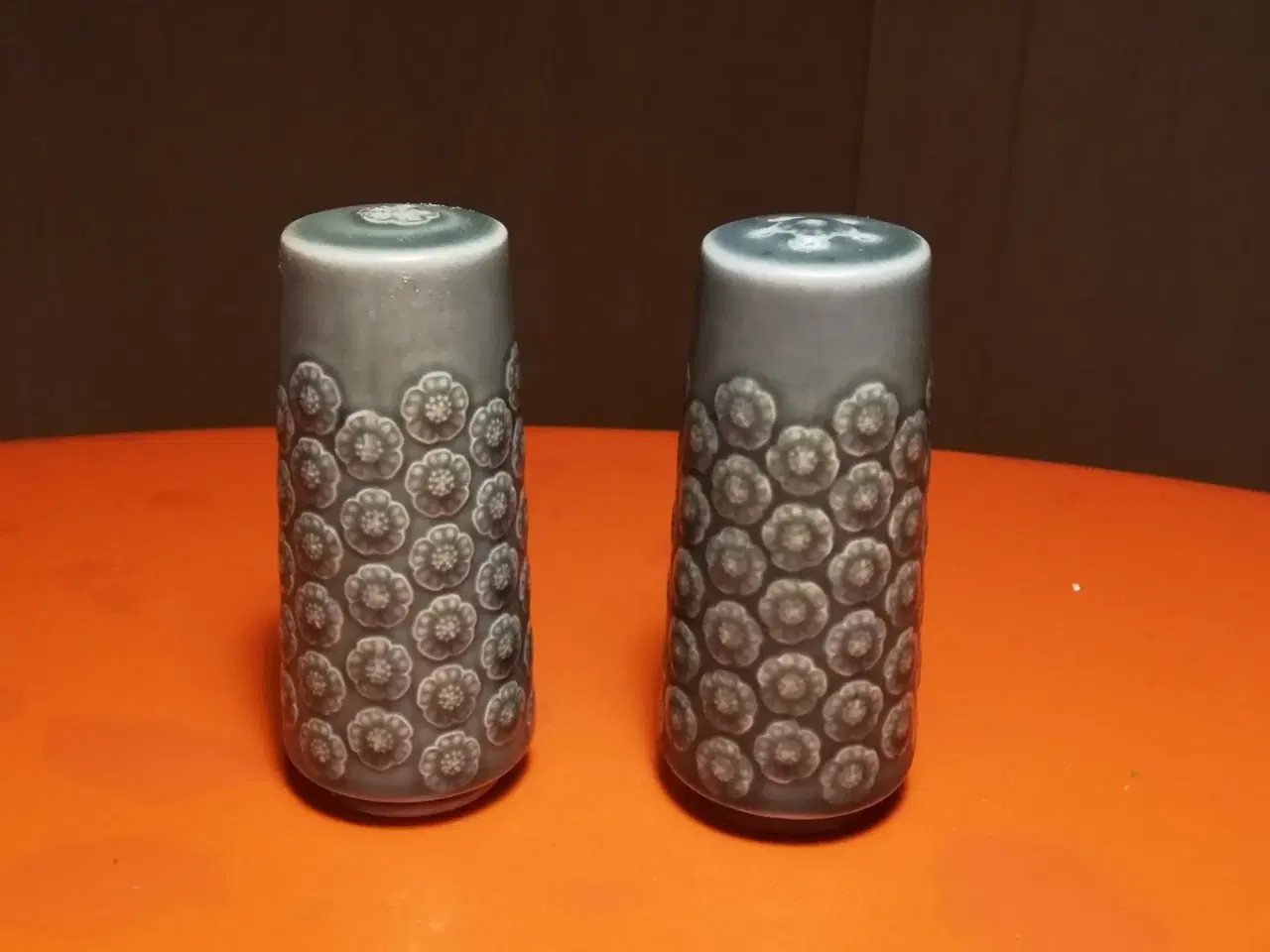 Billede 4 - Azur stentøj 2 kopper, salt-peberbøsser m.m.