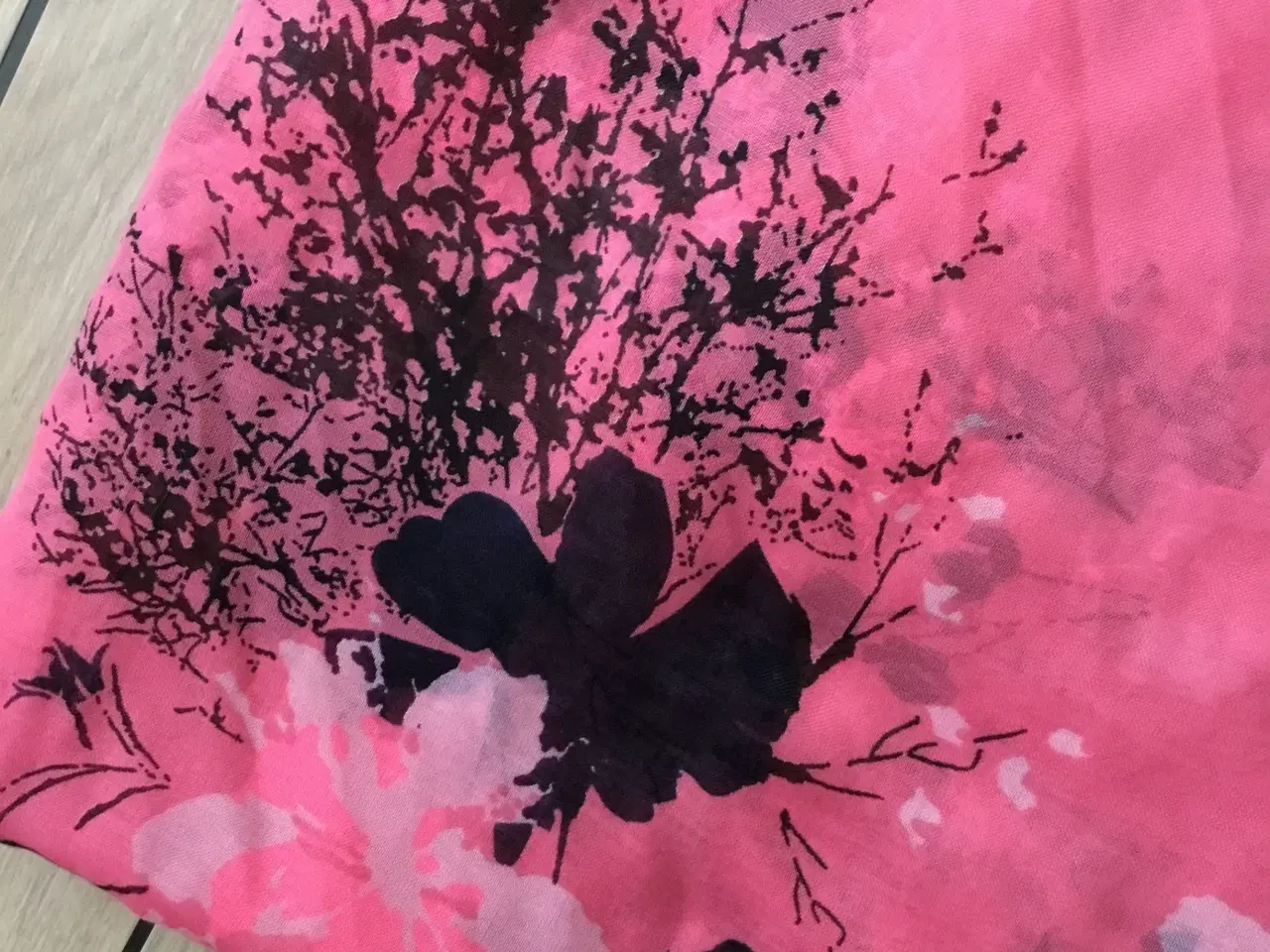 Billede 9 - Pieces tube tørklæde med blomster fra Pieces 