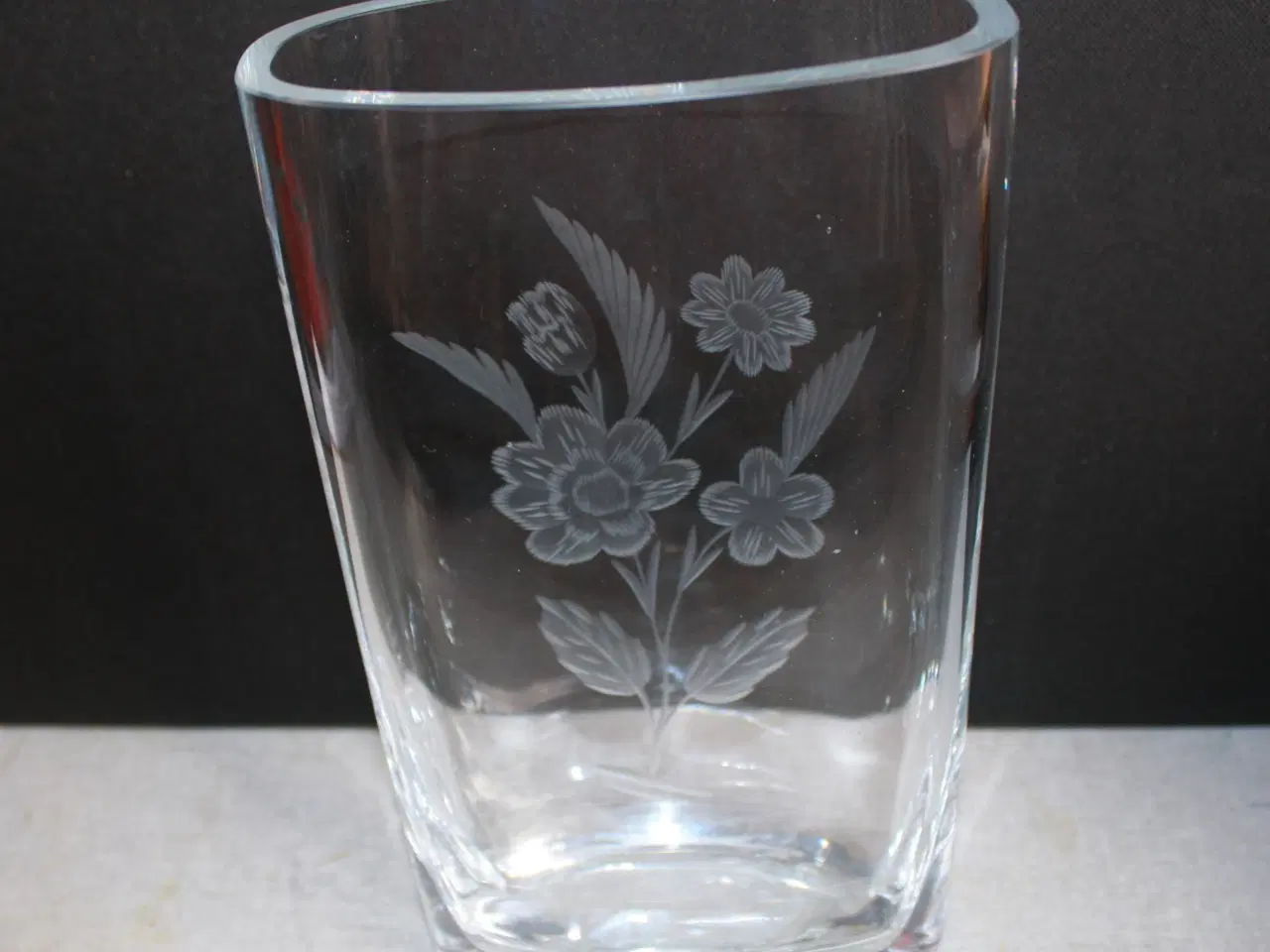 Billede 7 - Vase af krystal