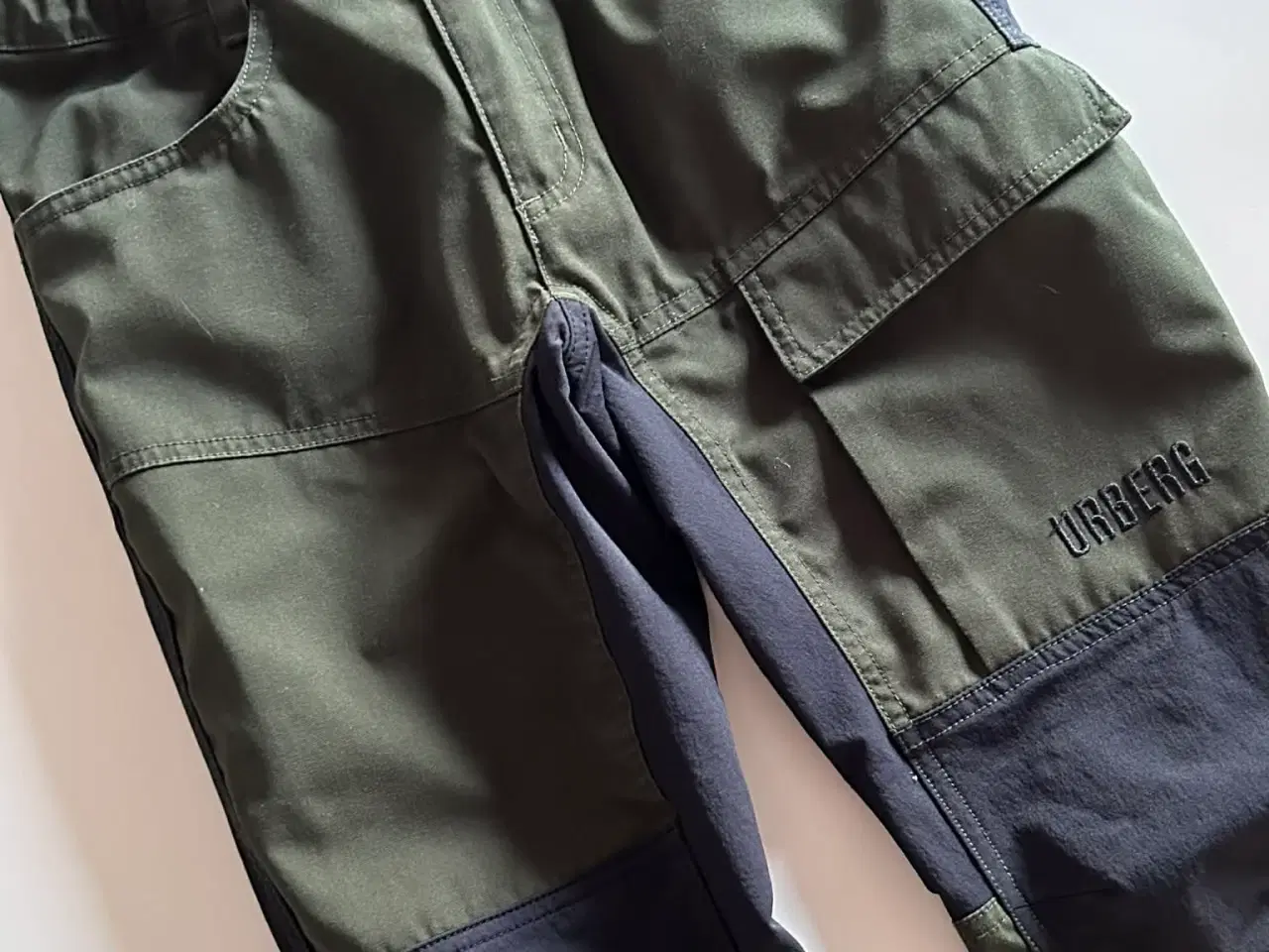 Billede 2 - Urberg Kids' 2.0 hiking pants kombu, str. 158-164