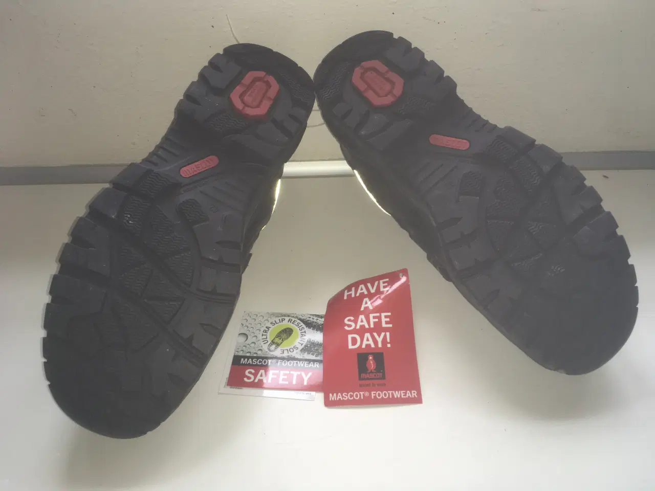 Billede 3 - Sikkerhedssko, Mascot, str. 42