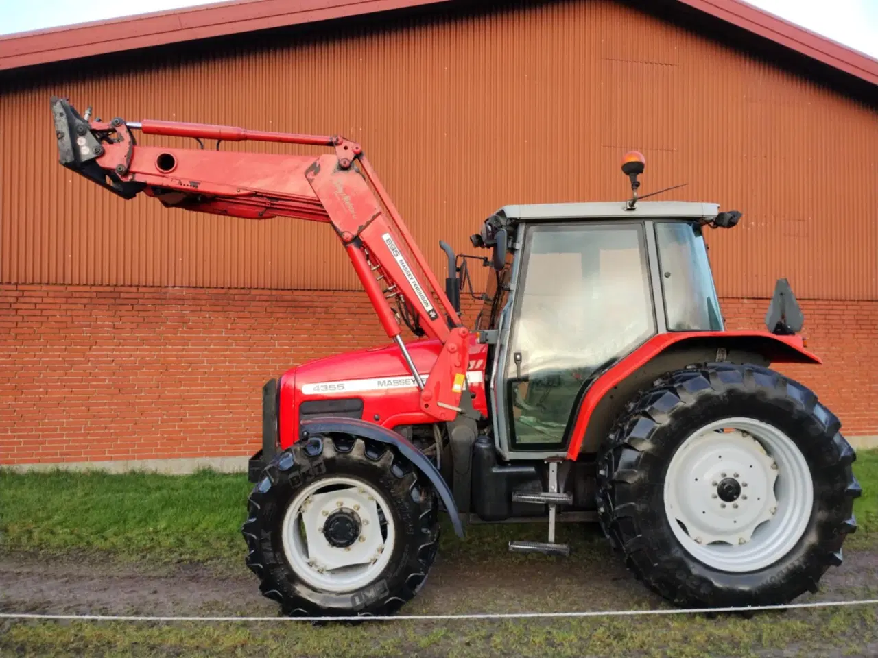 Billede 2 - Massey Fergusson frontlæsser 4355 