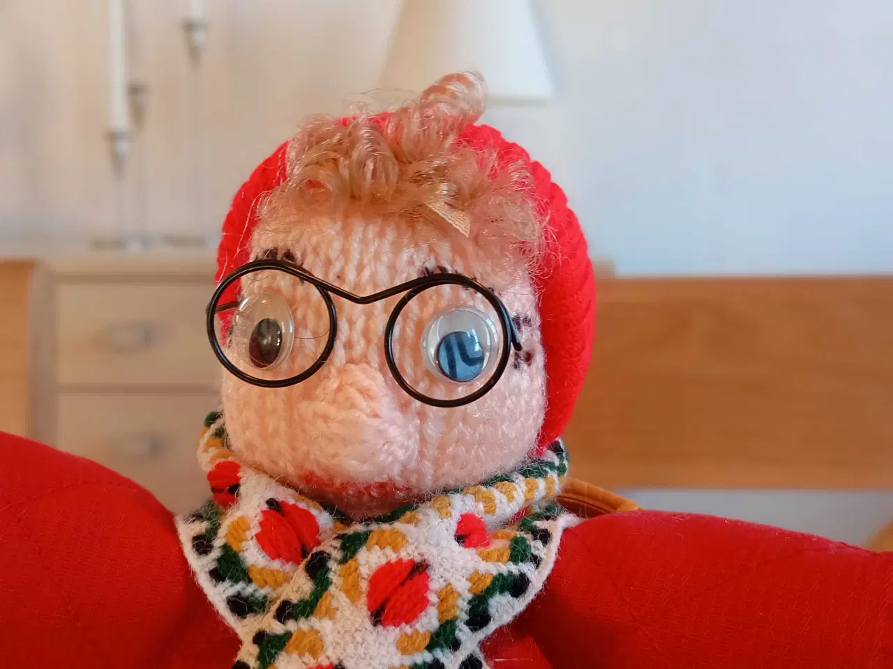 Billede 5 - Vintage påfuglestol med sød nisse