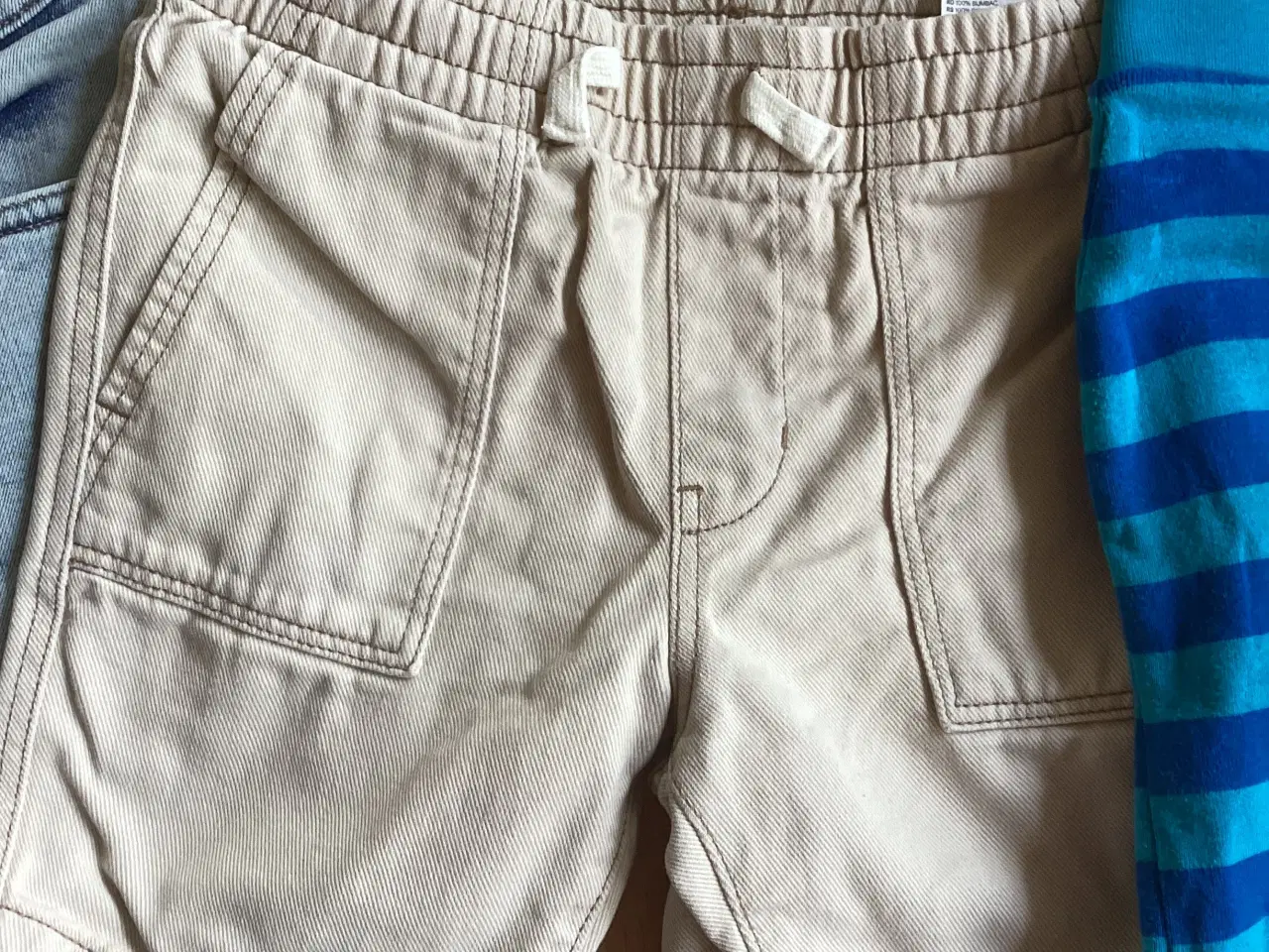 Billede 4 - Shorts pakke str. 110