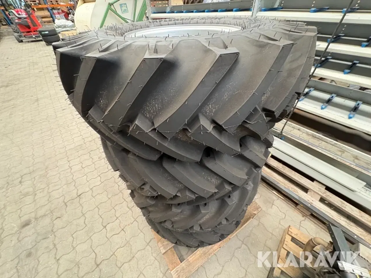 Billede 1 - Nye dæk BKT Implementering- AS504