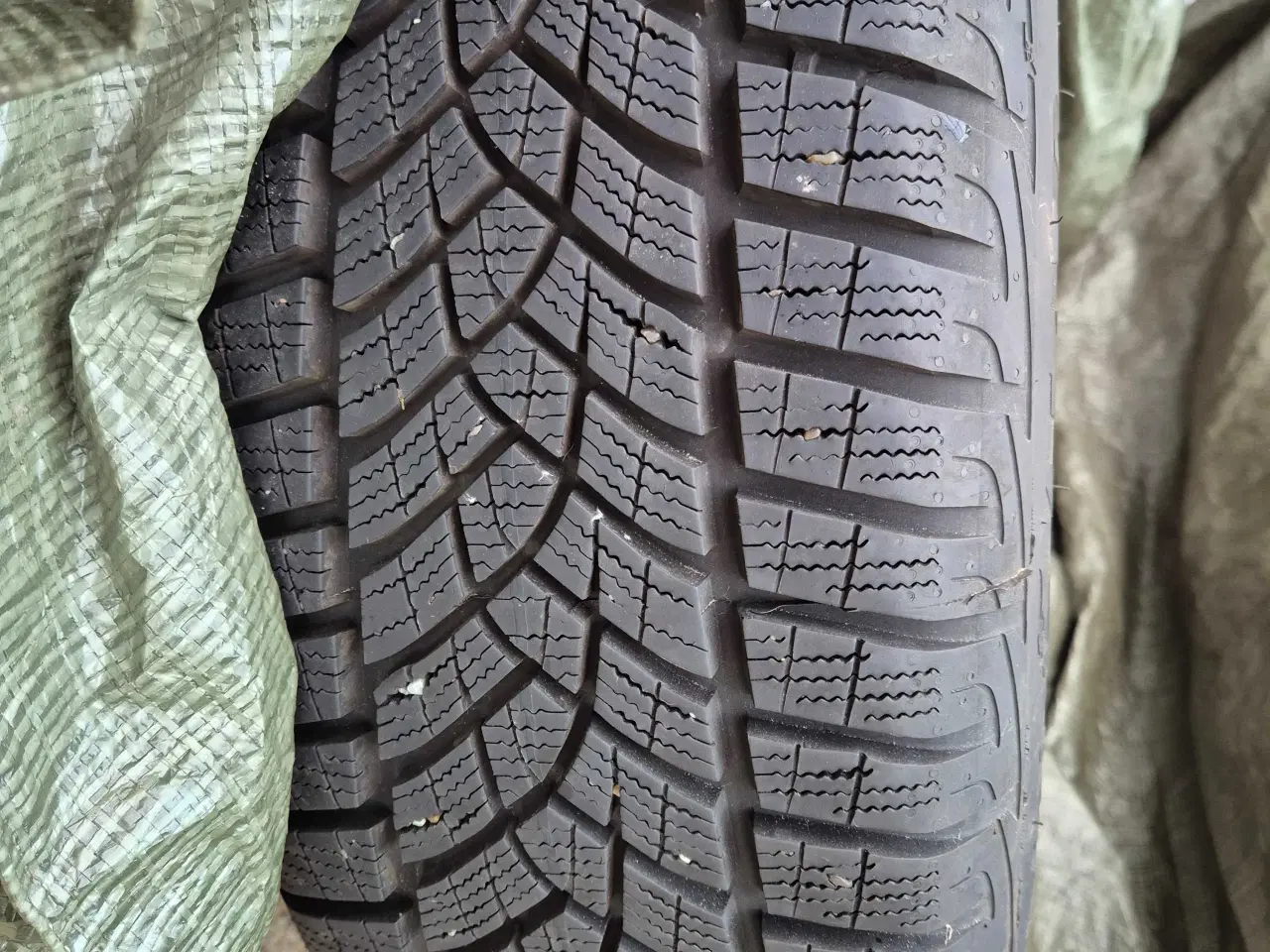 Billede 5 - Goodyear Ultragrip vinterdæk