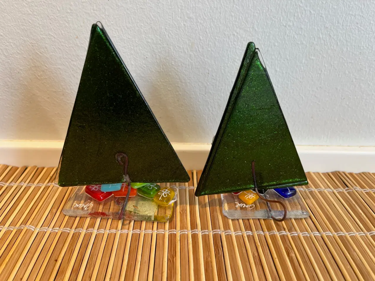 Billede 2 - Unikke Håndlavede Juletræer Glaskunst m. pakker