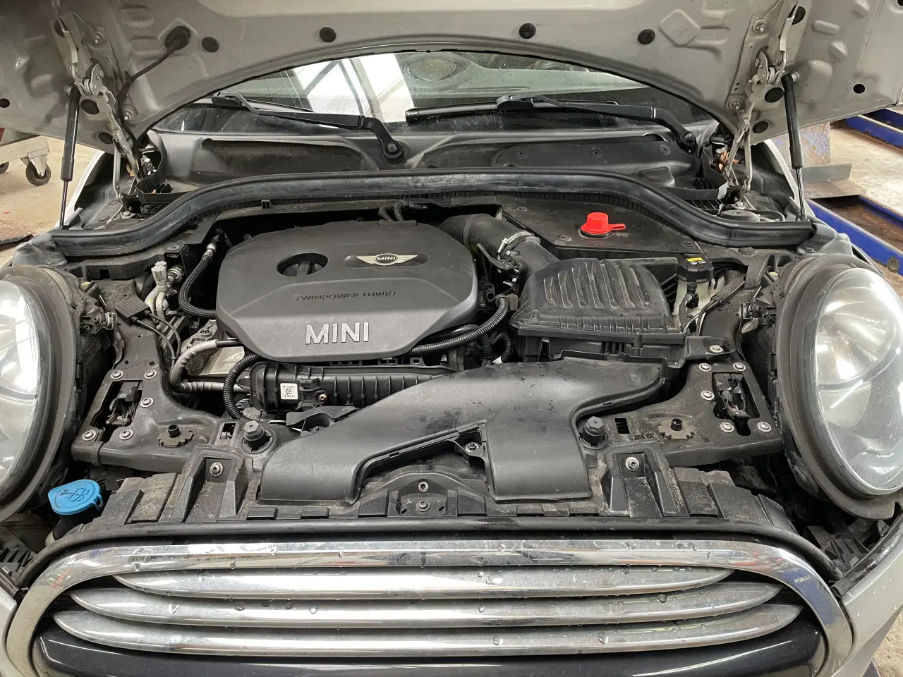 Billede 6 - Fin bil, udstyrsmodel med stort sol/glastag.