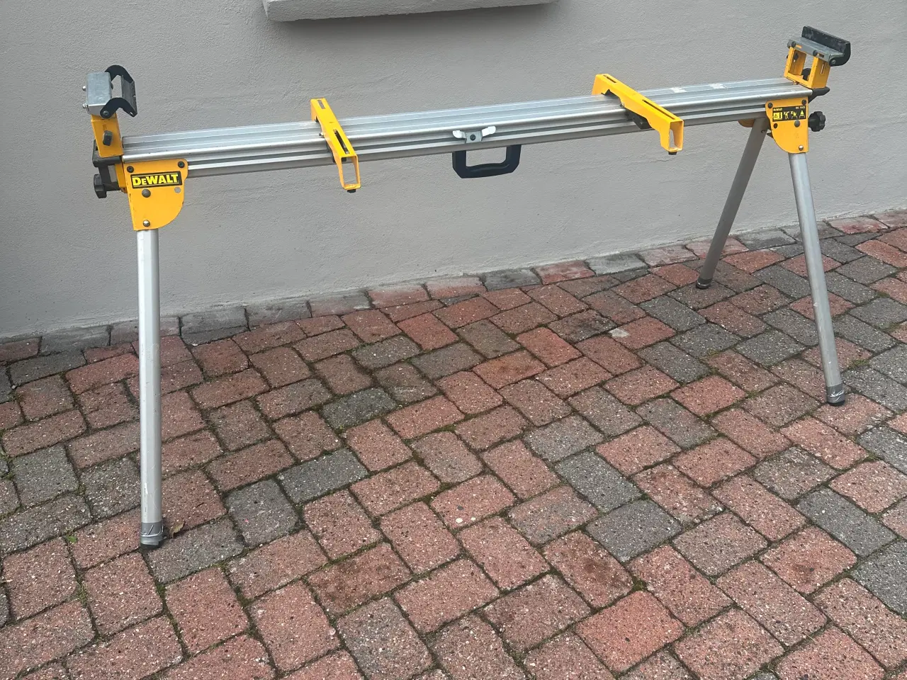 Billede 1 - Arbejdsstation Dewault 7023