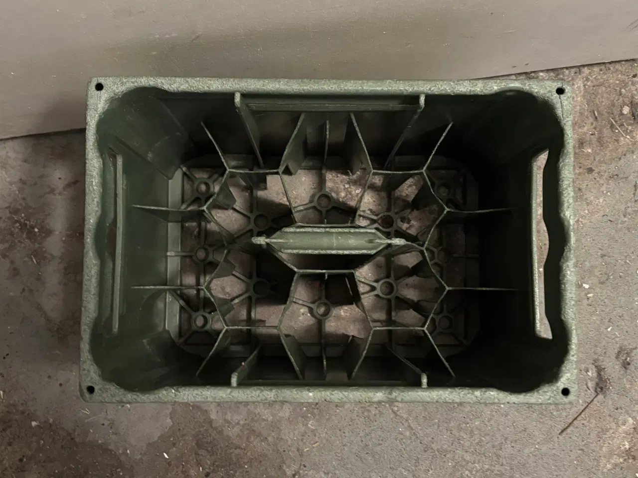 Billede 5 - Plastik kasser til flasker