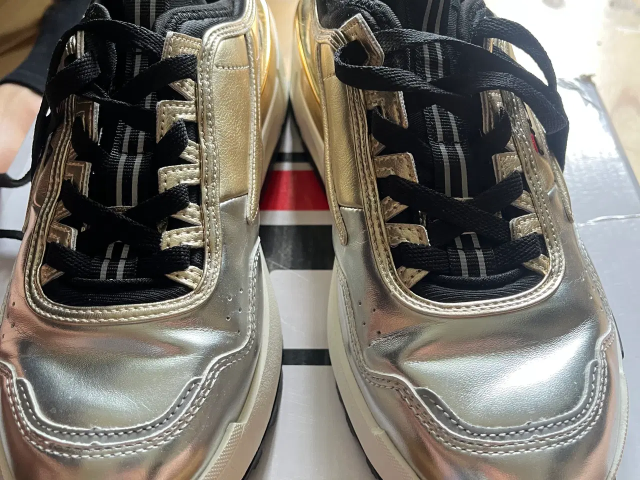 Billede 7 - Fila UPGR8 M WMN silver/gold
