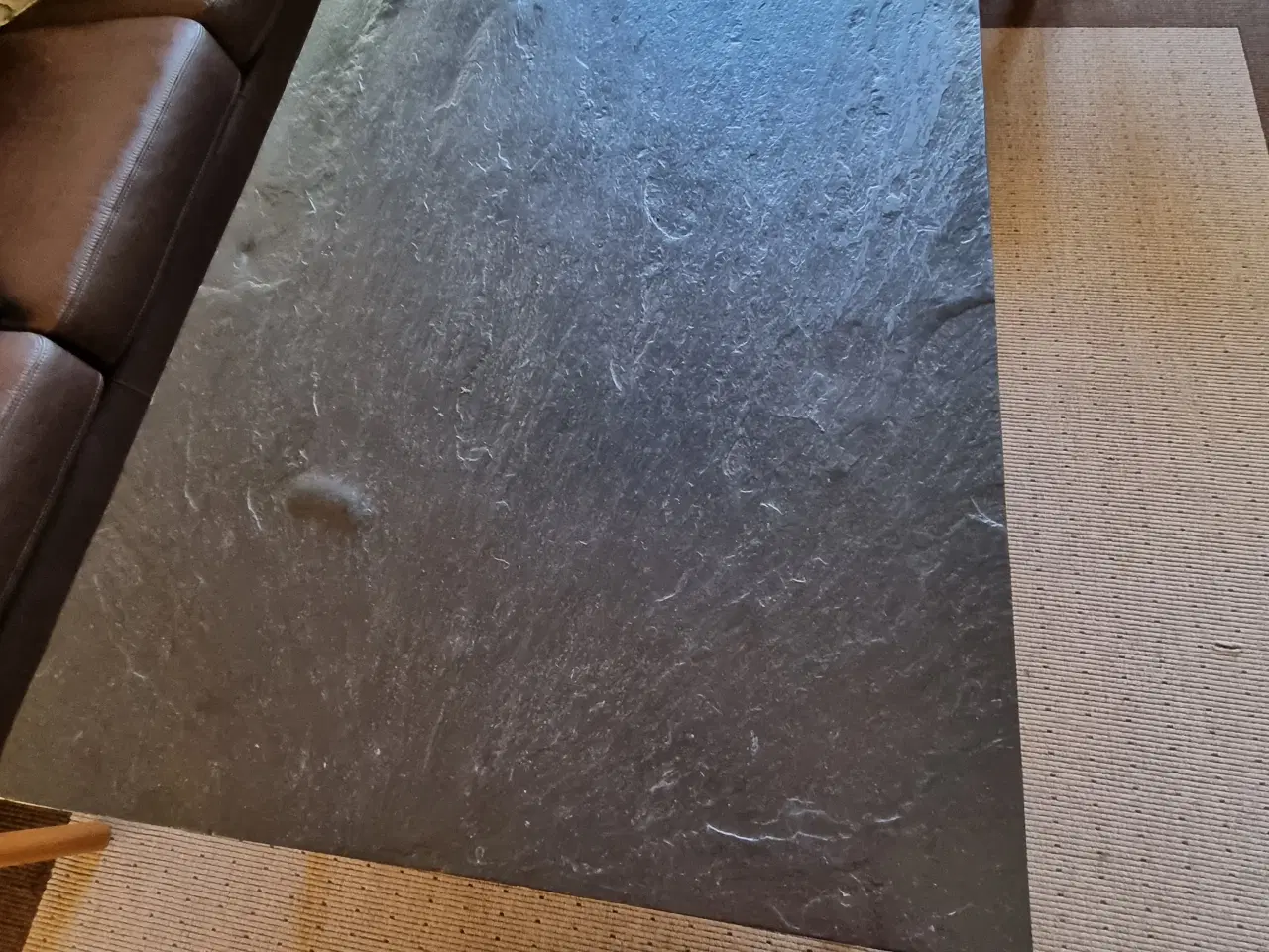 Billede 1 - Sofabord med massiv skiferplade og aluminiums stel
