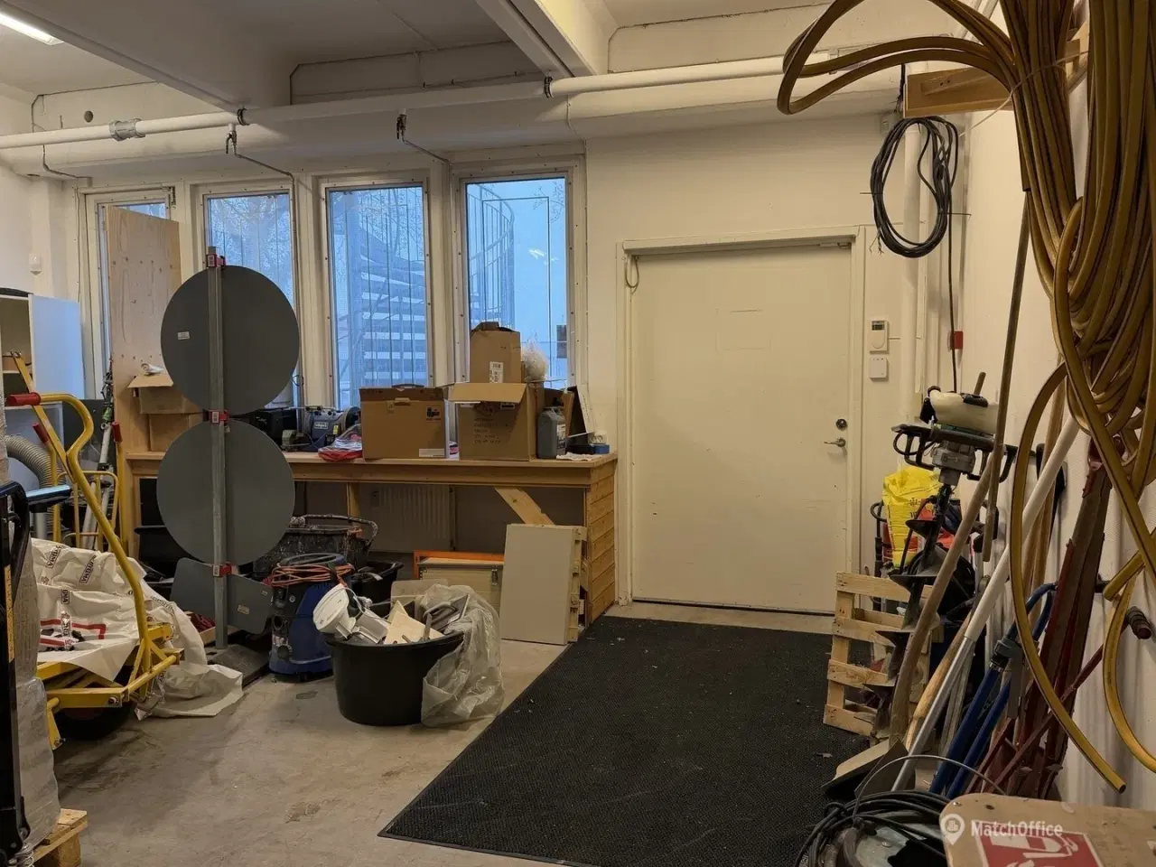 Billede 2 - 120 m² lager med pænt og indflytningsklart kontor