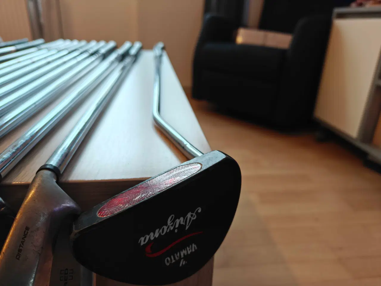 Billede 2 - Wilson Deep Red Titanium Golfkøller Sæt