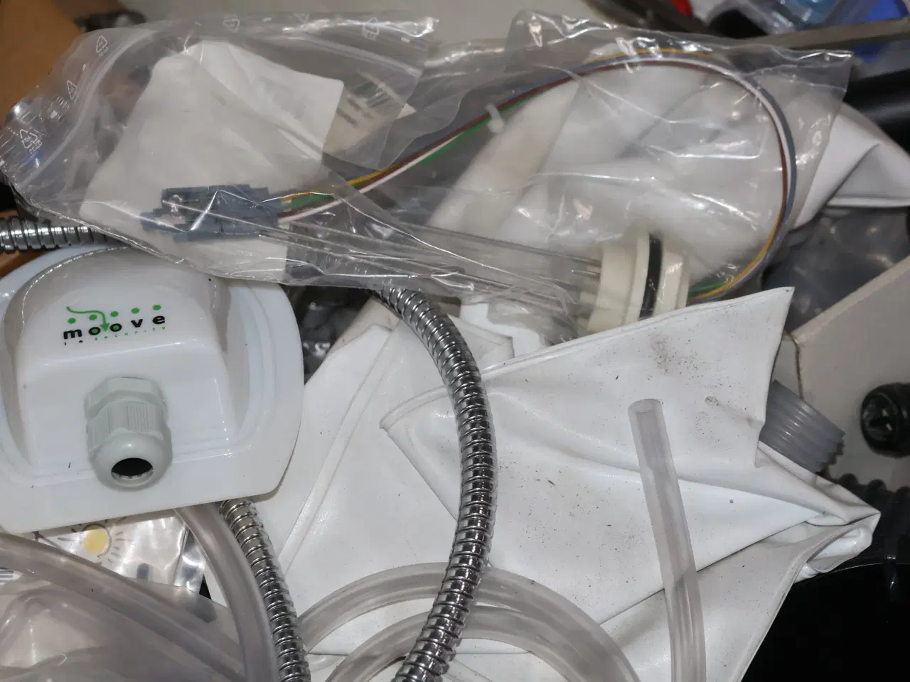 Billede 9 - Palle Vandhaner, varmelegemer, antenner mm.