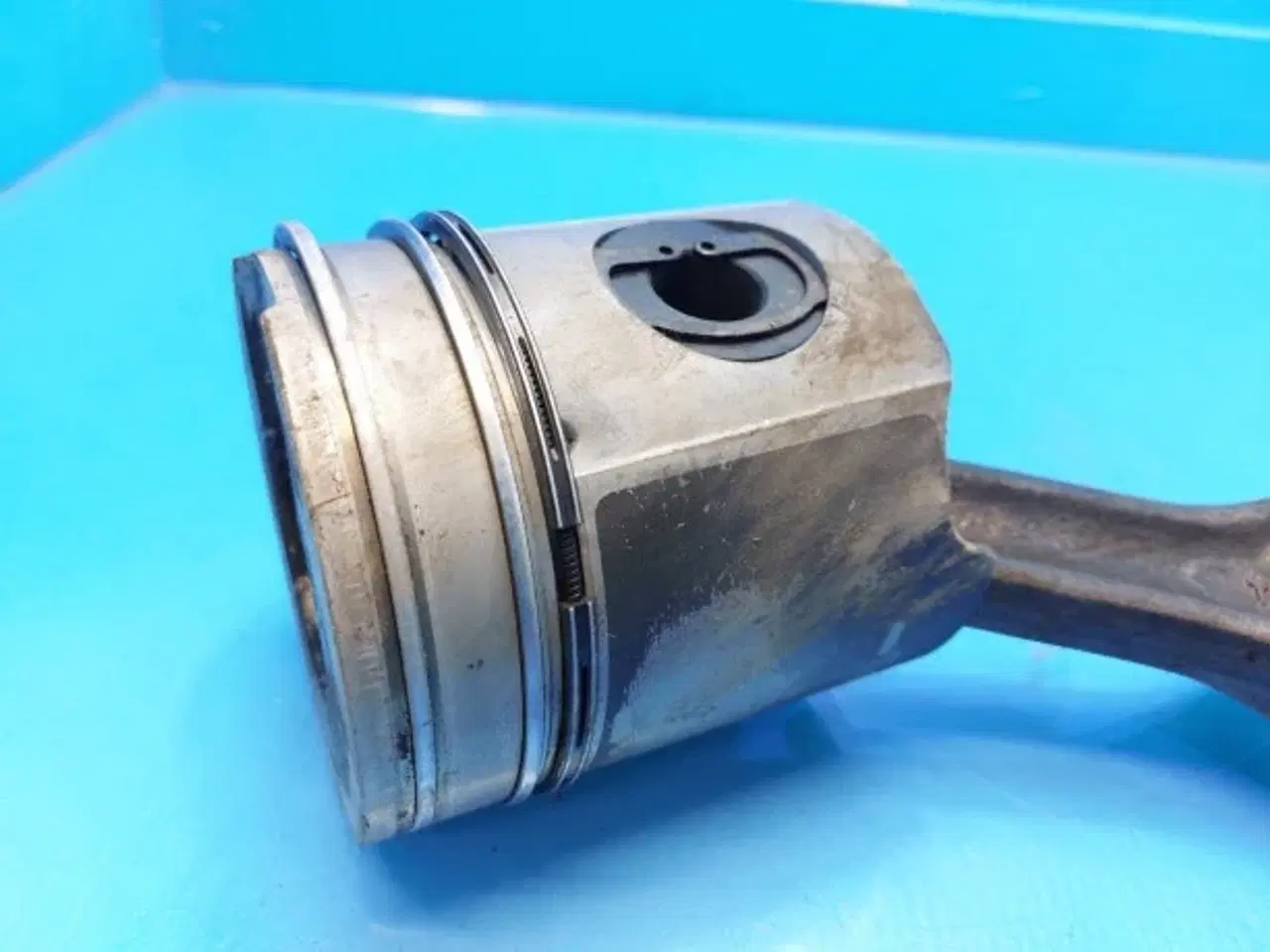 Billede 2 - New Holland TF78 Stempel 61320980