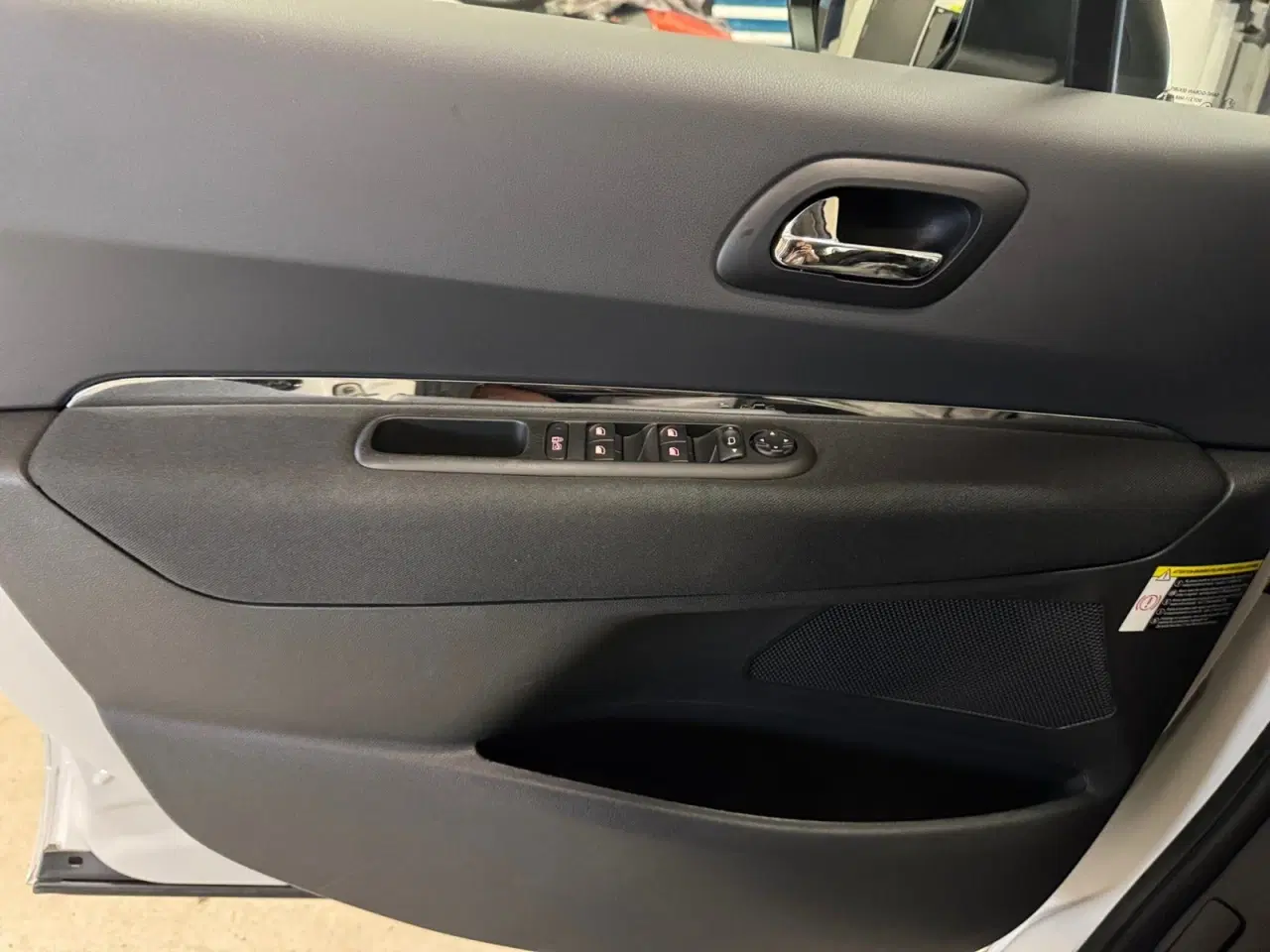 Billede 14 - Peugeot 3008 1,6 e-HDi 114 Active ESG