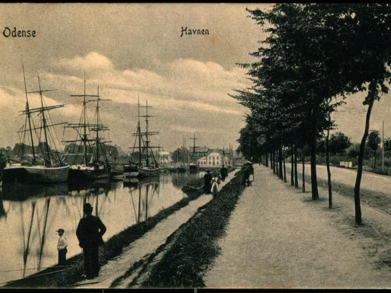 Billede 1 - Odense -  Havnen - Peter Alstrup 582 - Brugt