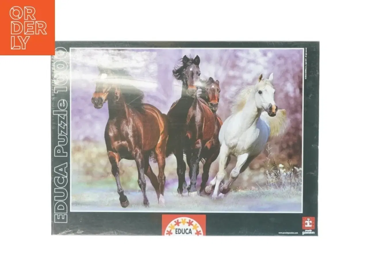 Billede 1 - Puslespil med hestemotiv fra Magic Labs (str. 37 x 27 cm)