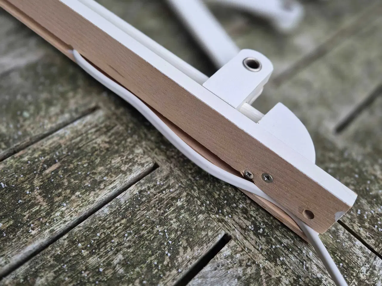 Billede 13 - Flot hvid sakselampe i dansk design