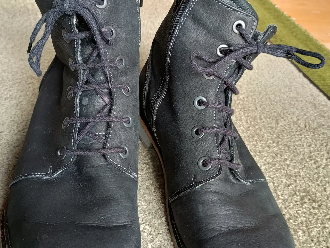 Billede 2 - Komfortable New Feet støvler, sorte, str. 41