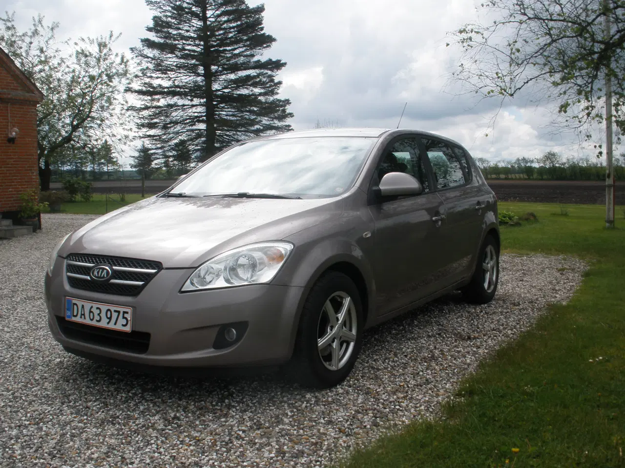 Billede 1 - KIA Ceed 1,6I 5 dørs