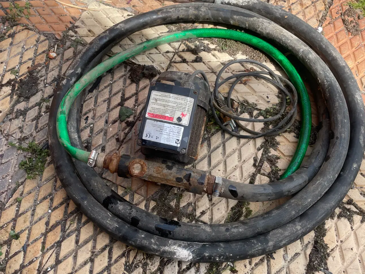 Billede 1 - DIESEL PUMPE