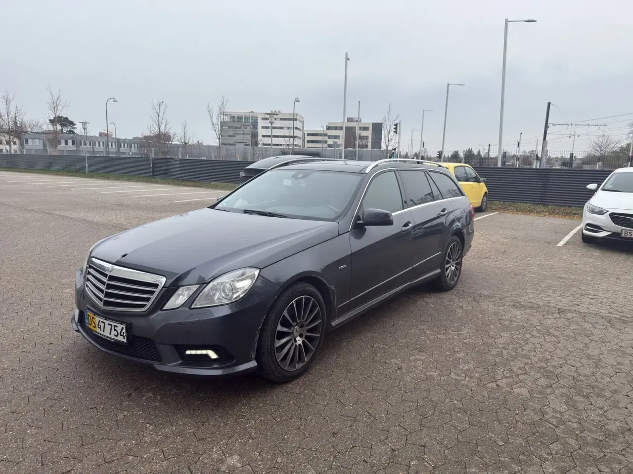 Billede 1 - Mercedes E350 3,0 CDi AMG Line stc. aut. Van