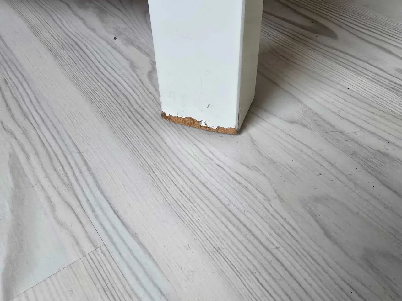 Billede 2 - Hvid kommode 3 skuffer