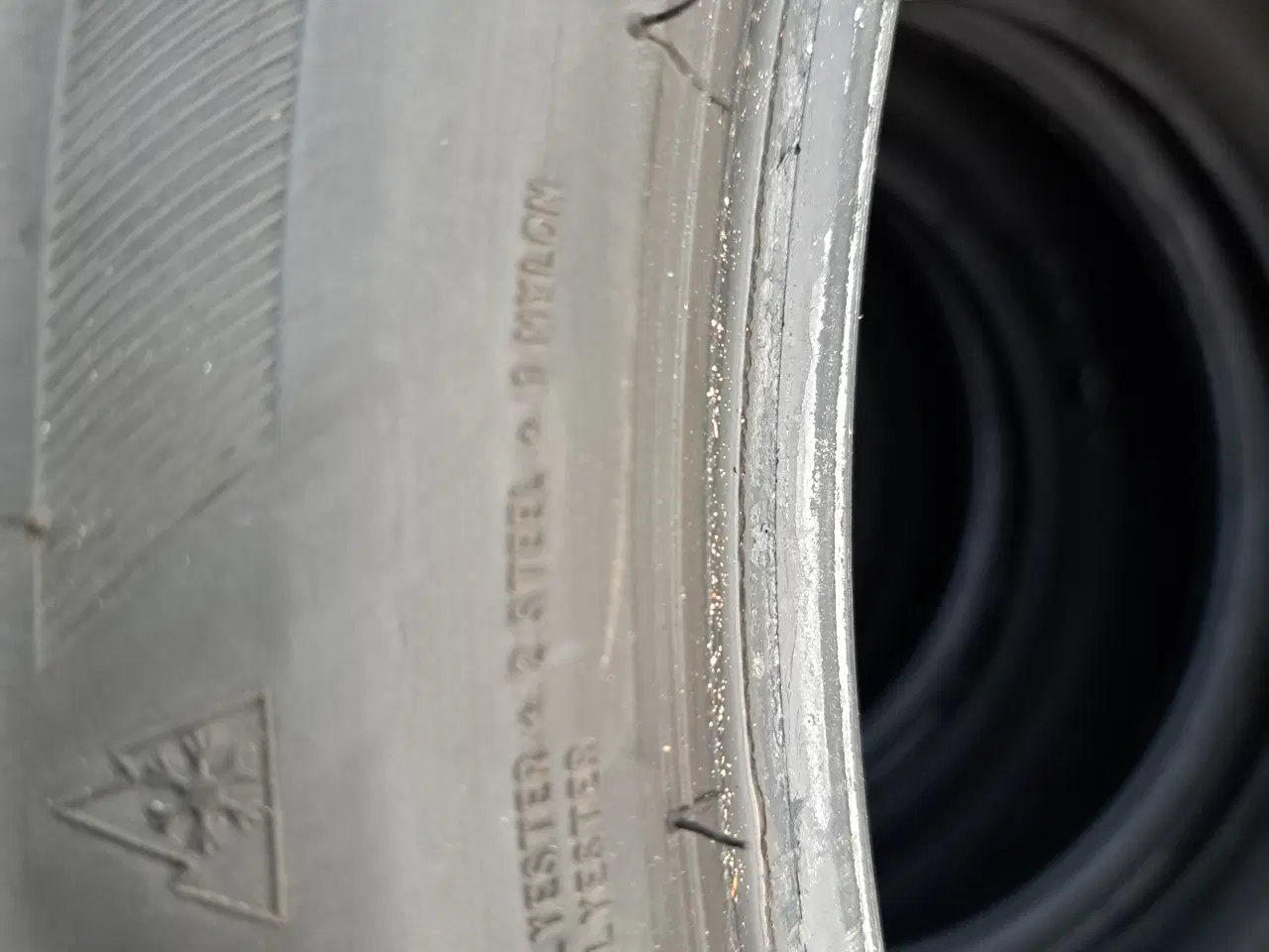Billede 3 - Vinterdæk 225 45 18 Bridgestone 