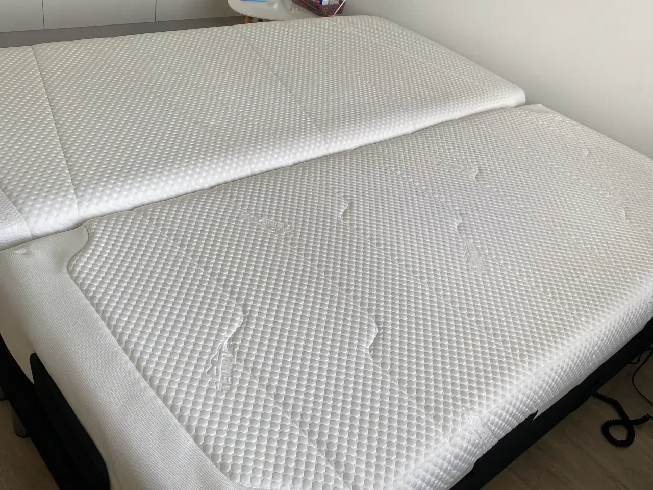 Billede 3 - Tempur elevations seng i god stand