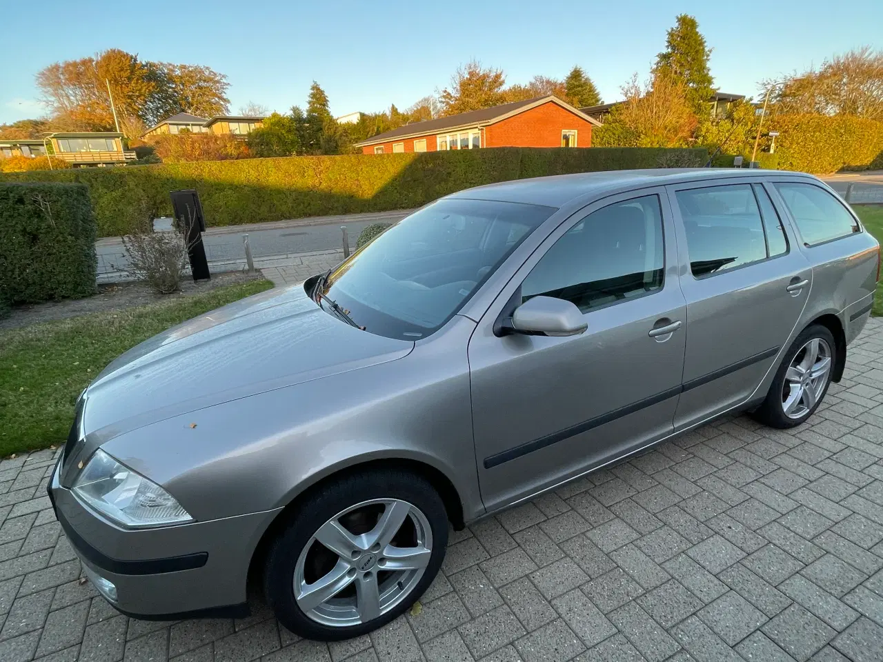 Billede 2 - Fin og velholdt Skoda Octavia