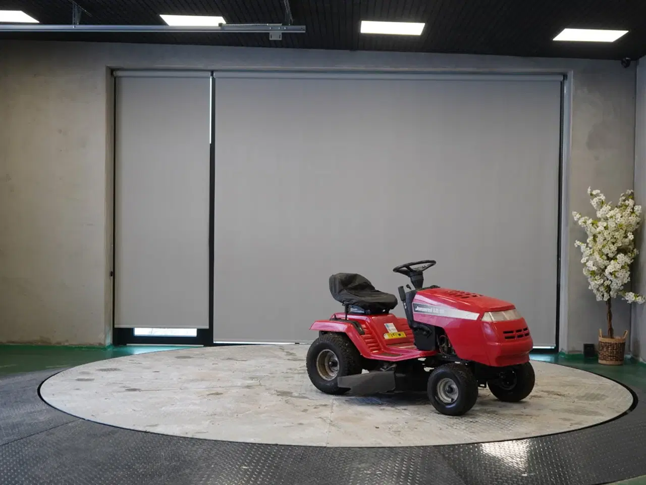 Billede 7 - Jonsered LR13 havetraktor – ABSOLUT BORTSALG!