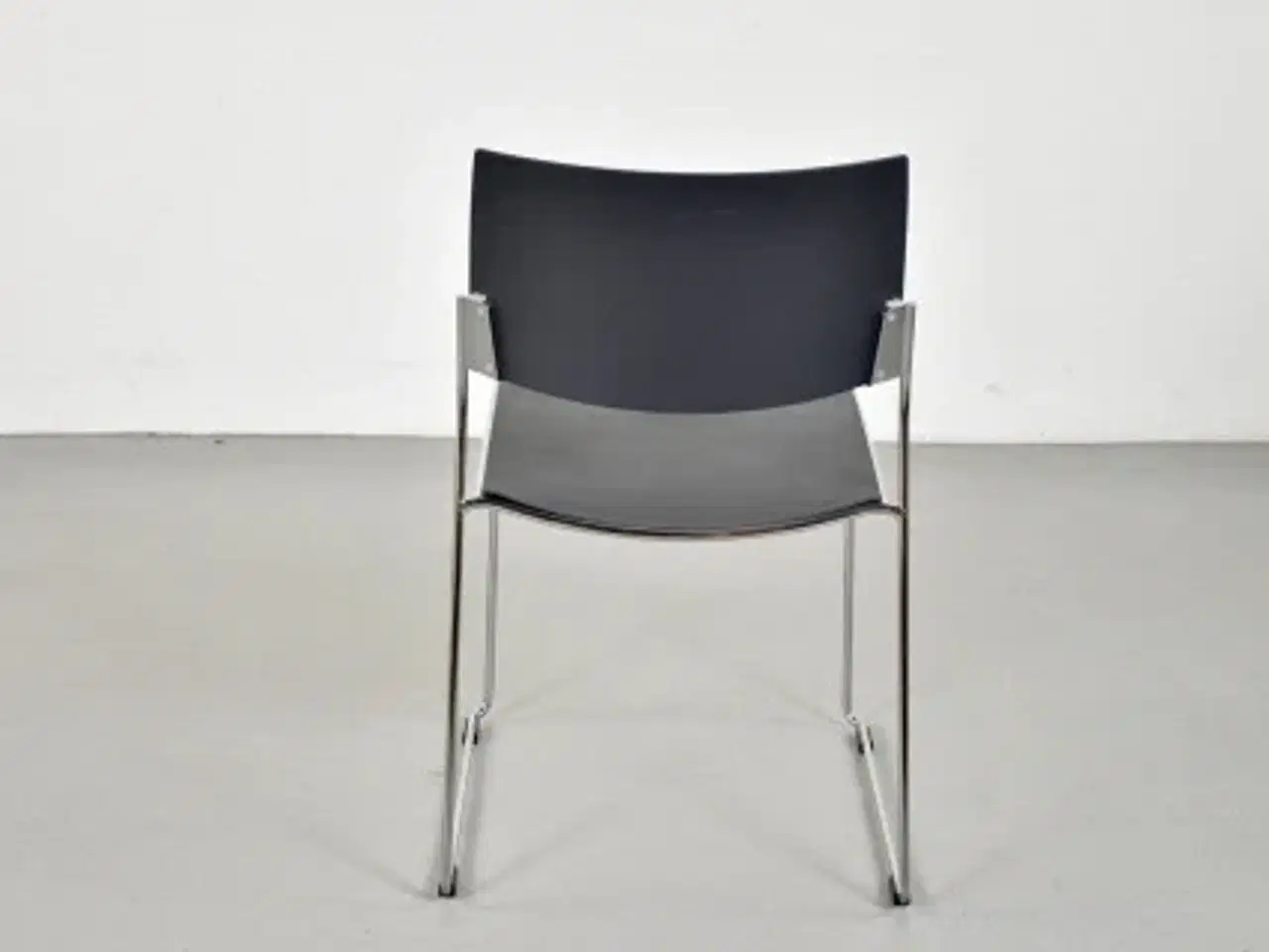 Billede 3 - Brunner linos stol med rækkekobling - grå
