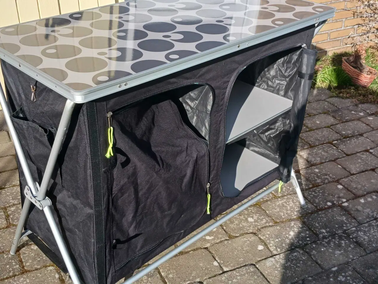 Billede 1 - 2 fine campingskab 100x80x50