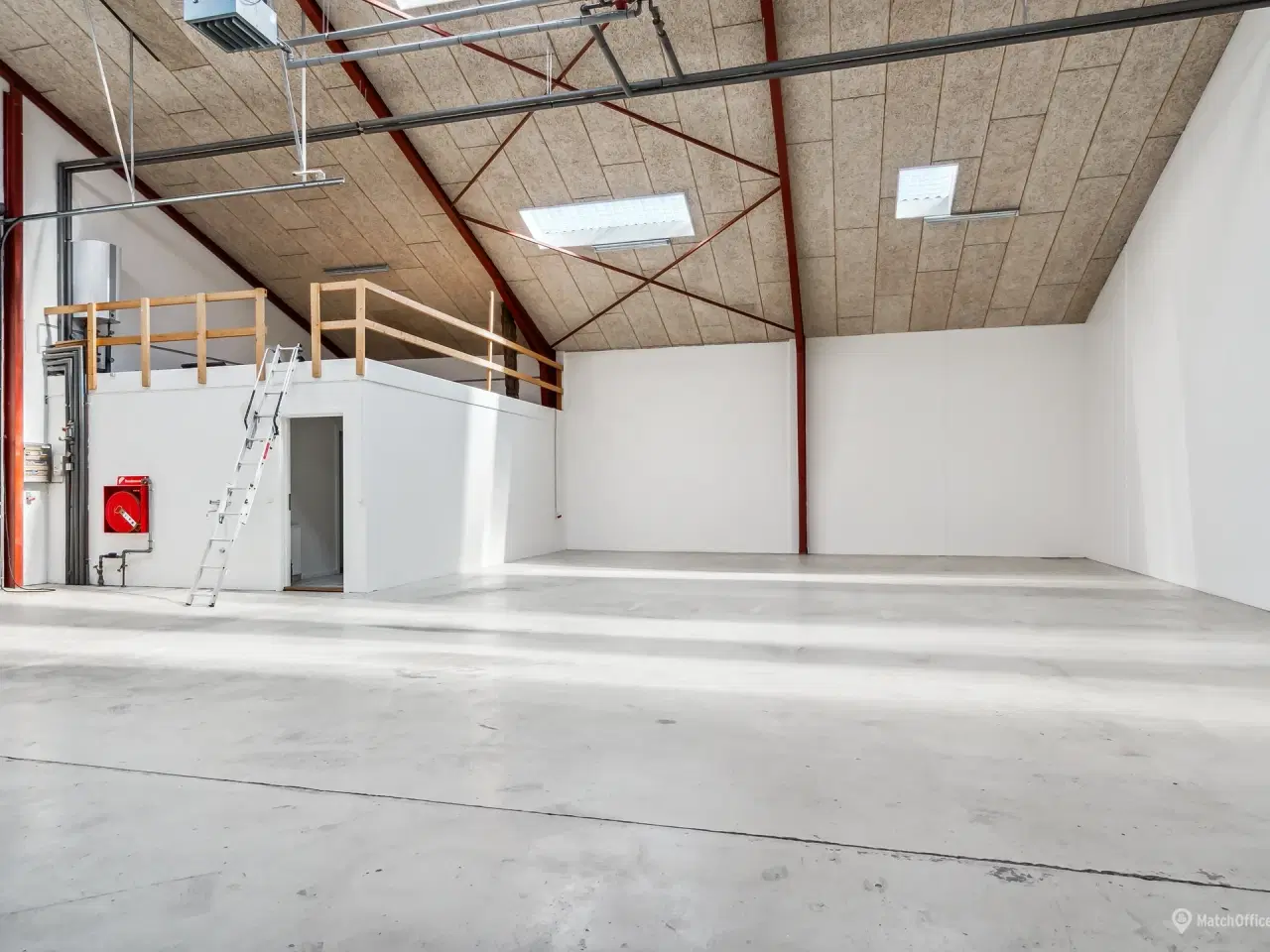 Billede 6 - Lager/produktion ved E45